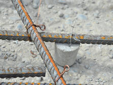 コンクリートスペーサー／押出成形セメントプロファイル