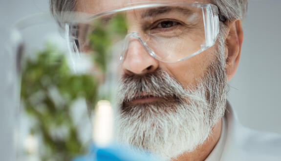 私たちの使命：より良い明日のために今日も働く。