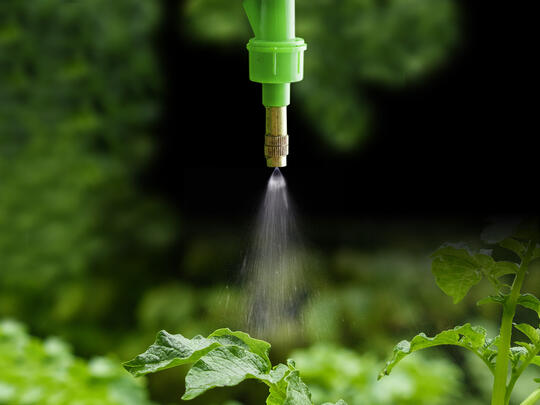 JRSファイバー・ソリューションで簡単にスプレーできる。