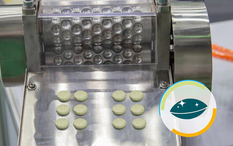 JRSルブリタブ®を使用し、トレー型への付着を防止する。